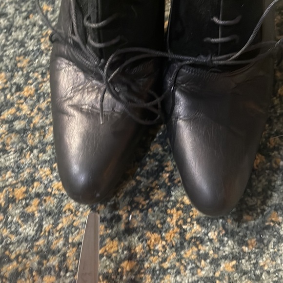 Celine women’s lace up heels/MINT/S36.5 MINT condition, needs heel replacement. - Picture 3 of 10